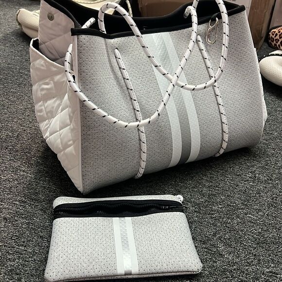 White and Gray Tote Bag - Neoprene Washable Tote with Pouch - BRAND NEW - Picture 7 of 10